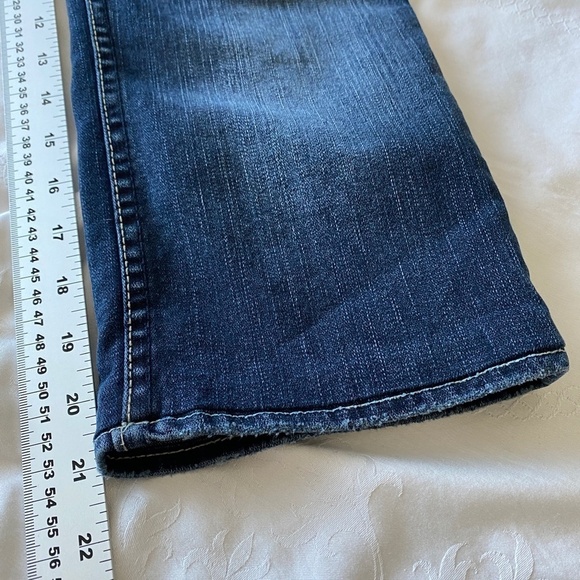 Silver Jeans Women's Low Rise Medium Wash SANTORINI Cropped 3/4 Jeans Size 28 - Picture 12 of 13